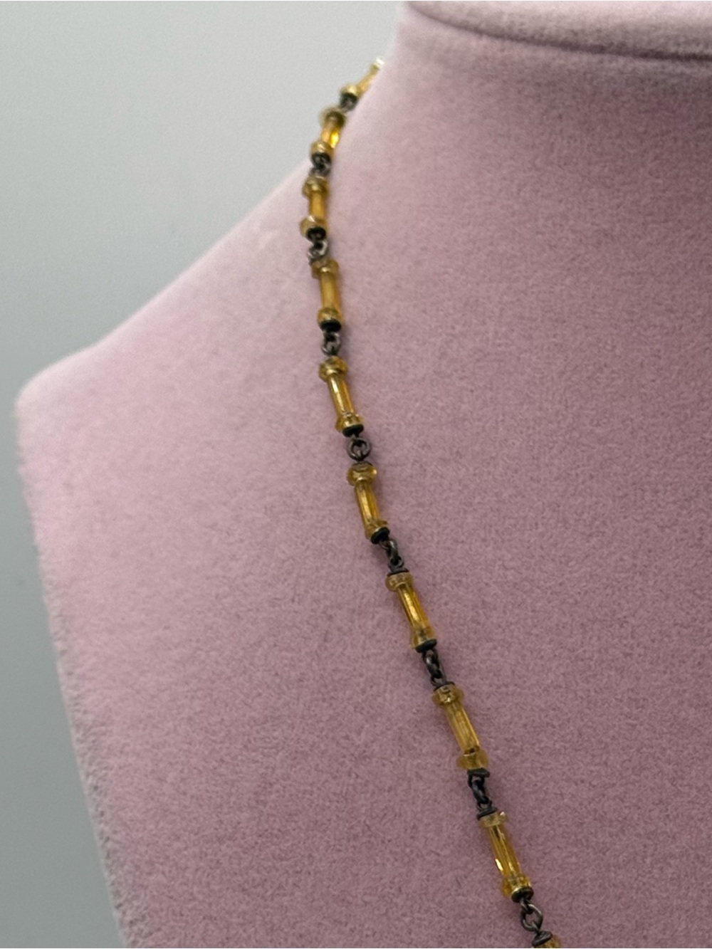 Vintage Amber yellow Glass Pendant Necklace - Elegant Yellow Necklace - Picture 3 of 7